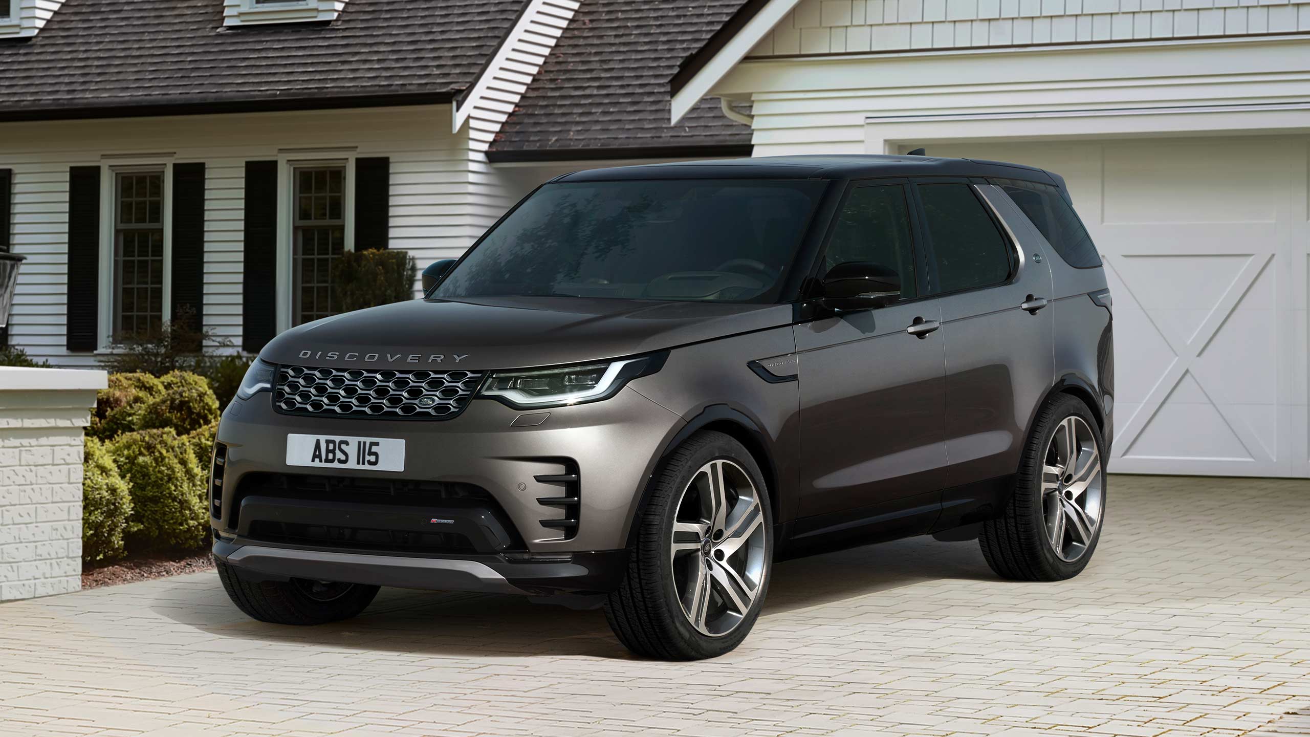 Range Rover Discovery parked out of house